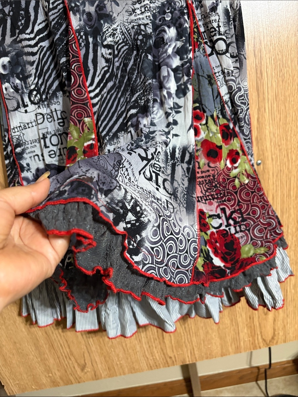 Miss Nikky Short-Sleeve Floral & Print Panel Dress in Gray with Red Trim - Picture 7 of 8
